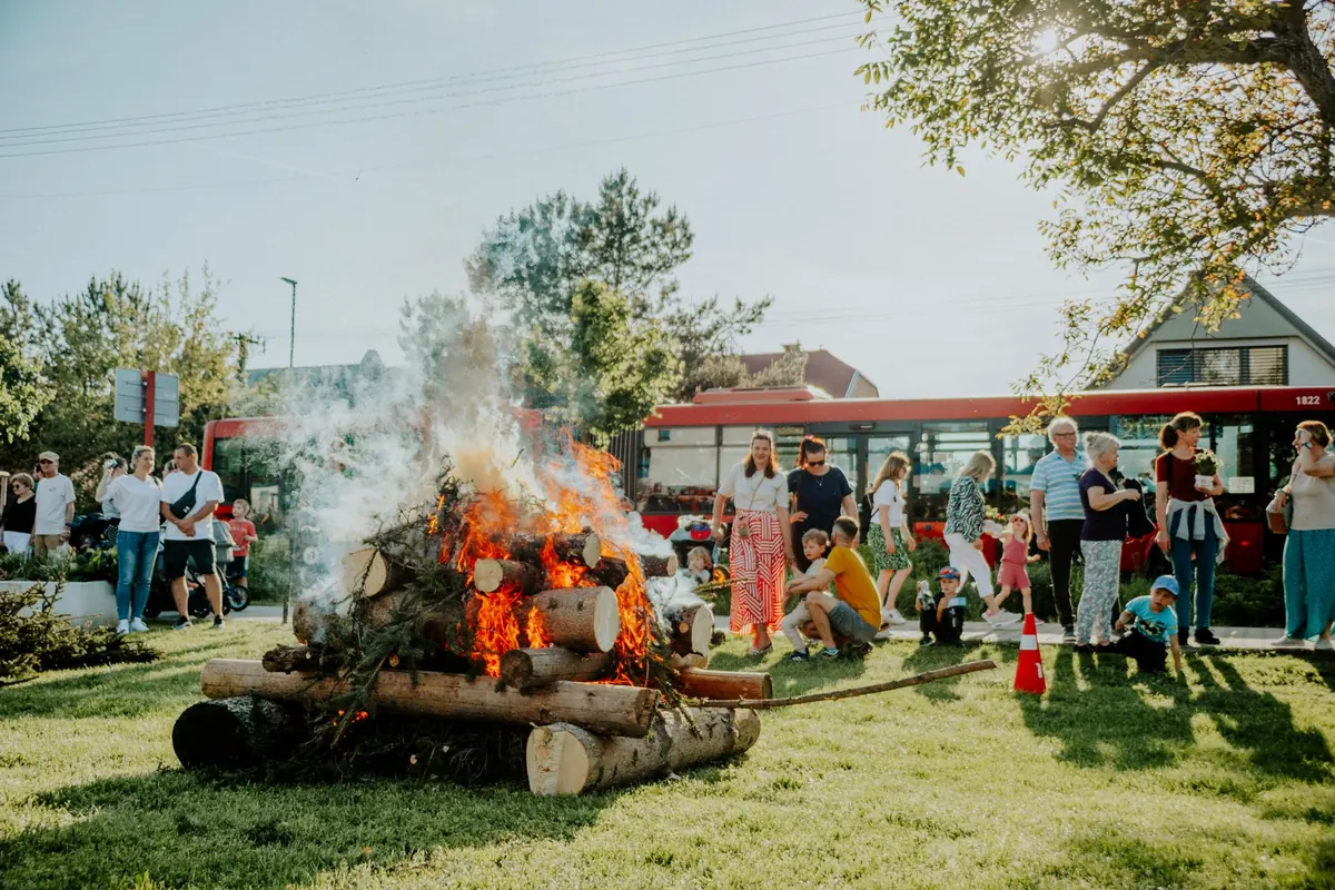 How to Host a Block Party in Your Yorkdale Neighbourhood: Permits, Costs and Timelines