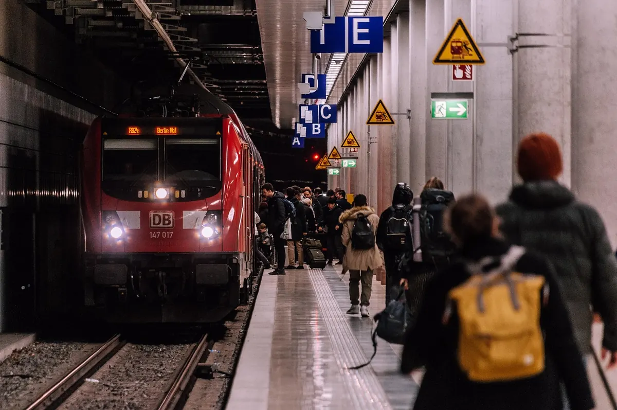 Yorkdale Commuter Guide: How TTC, GO and Highway 401 Changes Affect Your Morning Route
